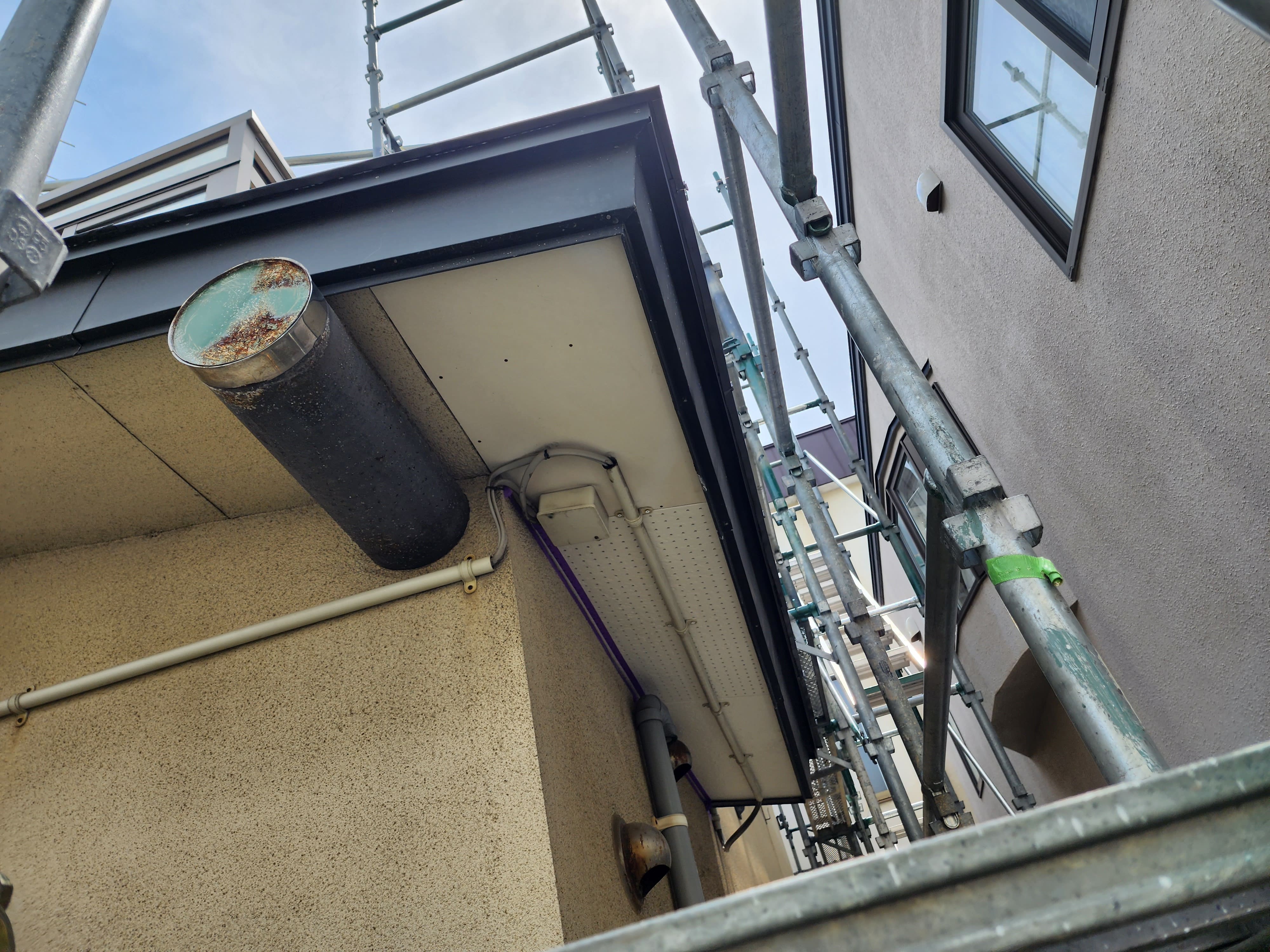 軒天交換・屋根板金部分葺き替え7